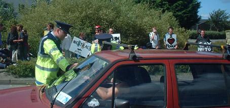 Cops stops cars at Shannon airport anti war protest